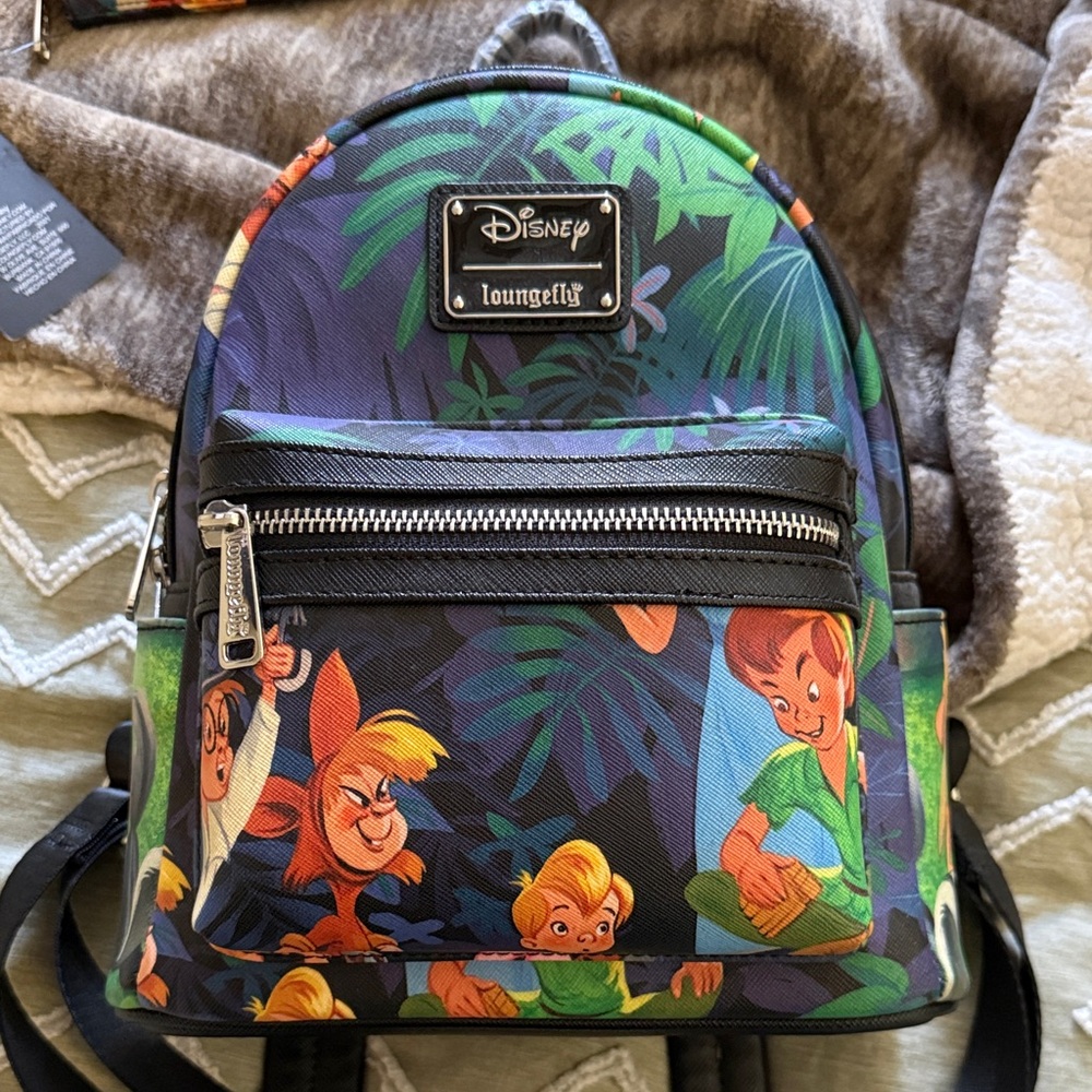 Disney Loungefly Peter Pan and Lost Boys - Picture 2 of 6